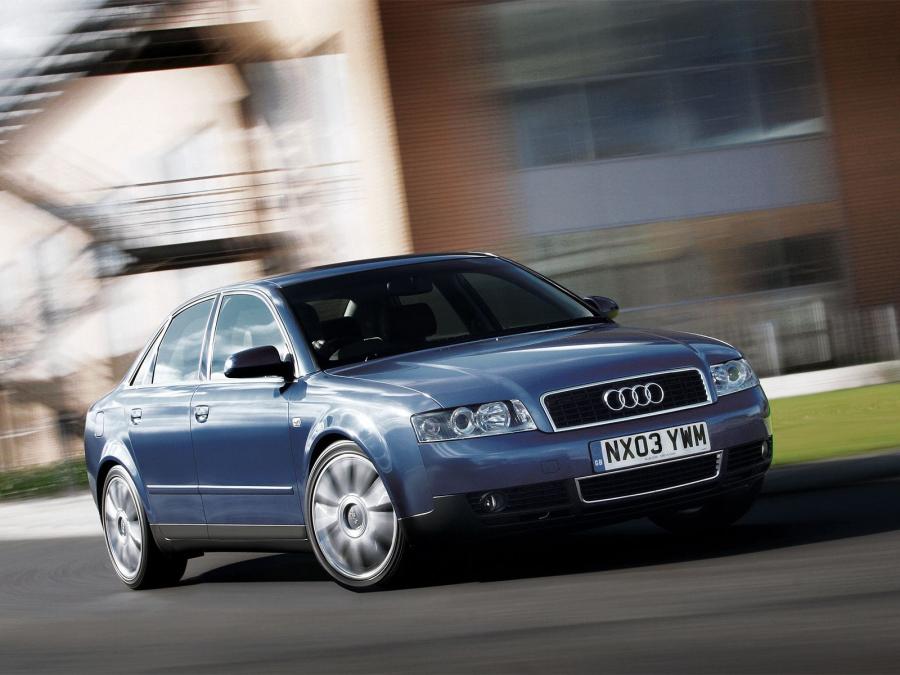  Audi A4 2.5 TDI Quattro Sedan (B6,8E) 2000 года  (UK) (фото 1 из 2)